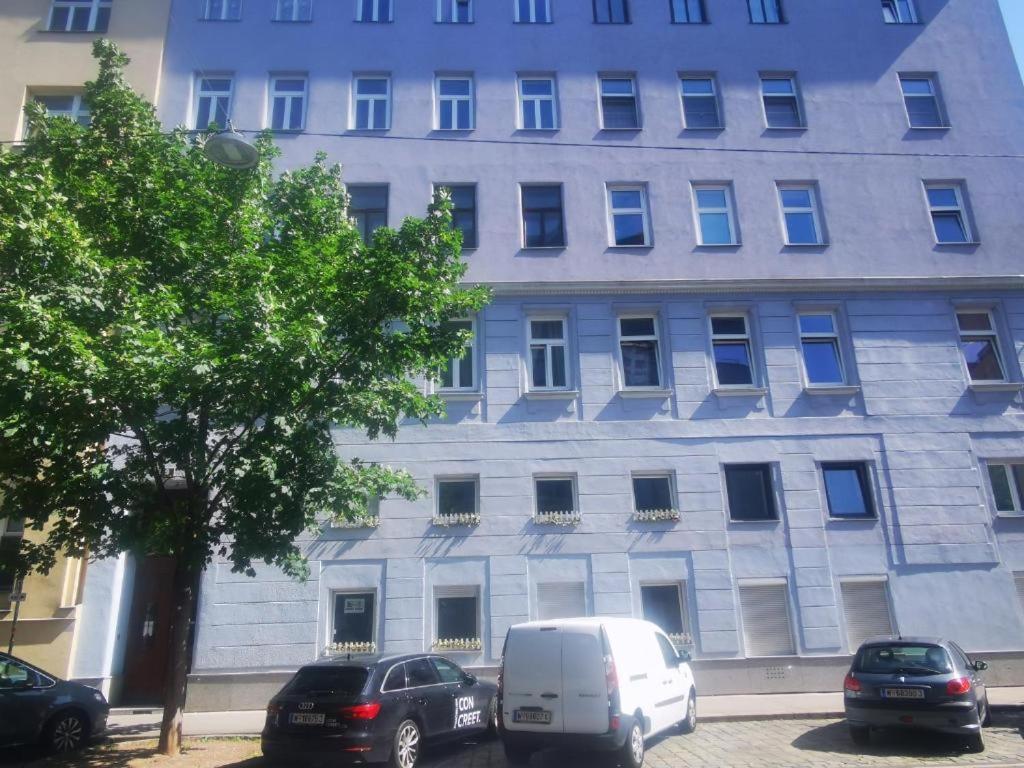 Smart Mini Hotel Viena Exterior foto