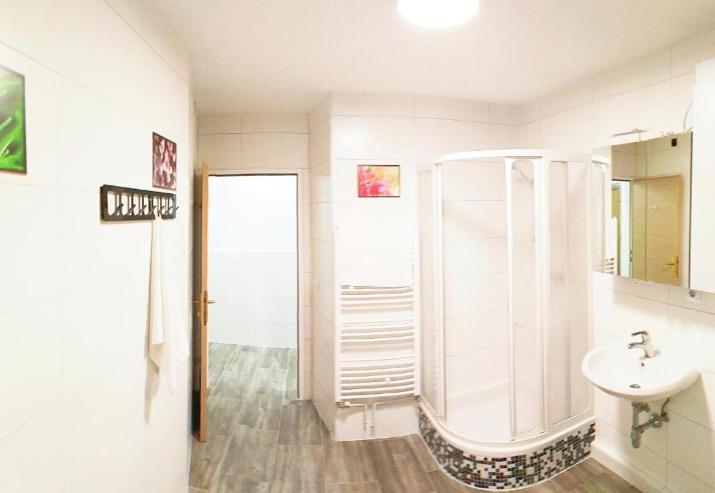 Smart Mini Hotel Viena Exterior foto